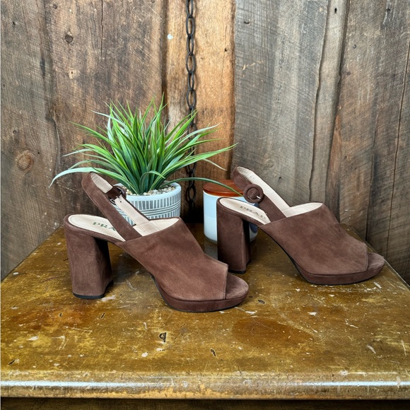 Prada Brown Suede Platform Sandals with Box - Size IT 41/US 11 - Picture 4 of 13